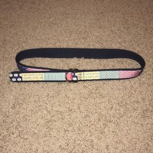 Vineyard Vines d ring belt